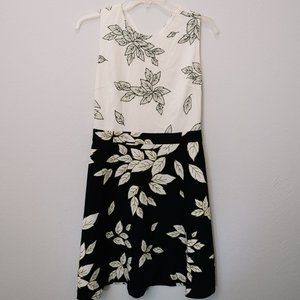 Zara Basic Contrast Leaf Print Mini Dress - Size M